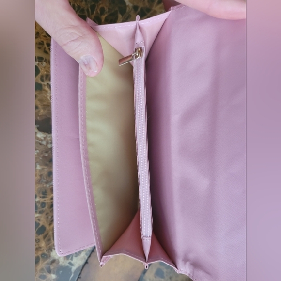 Goddess Pink Wallet - Picture 3 of 9